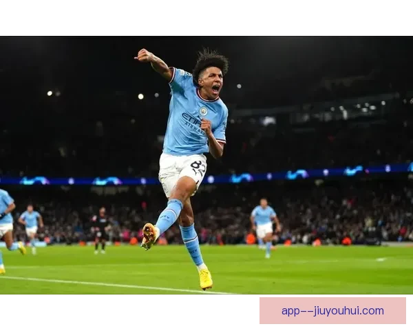 曼城正式宣布后卫刘易斯获得加薪并签订新合同续约奖励