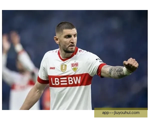 沙博特正式加盟斯图加特开启德甲新赛季征程