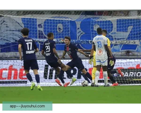 若昂·内维斯加盟巴黎圣日耳曼引发关注 新赛季中场实力再升级